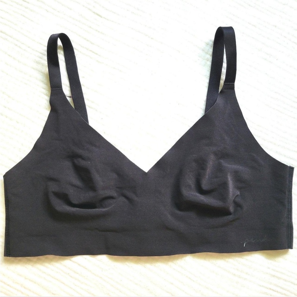 Victoria’s Secret VS Pink Seamless Black Bralette size Large